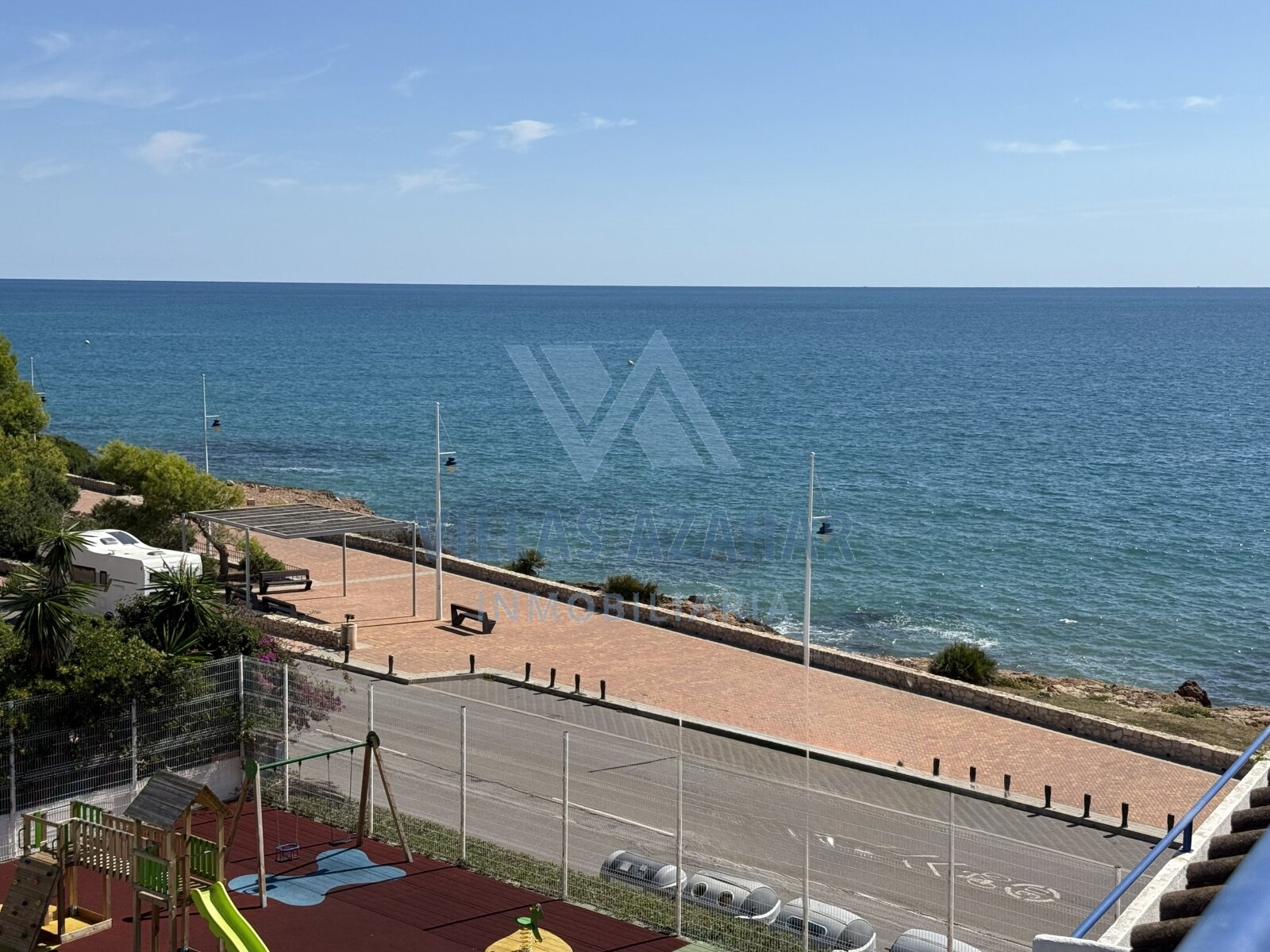 Duplex-Penthouse zum Verkauf in erster Meereslinie – Wohnanlage Voramar Duplex-Penthouse zum Verkauf in erster Meereslinie – Wohnanlage Voramar